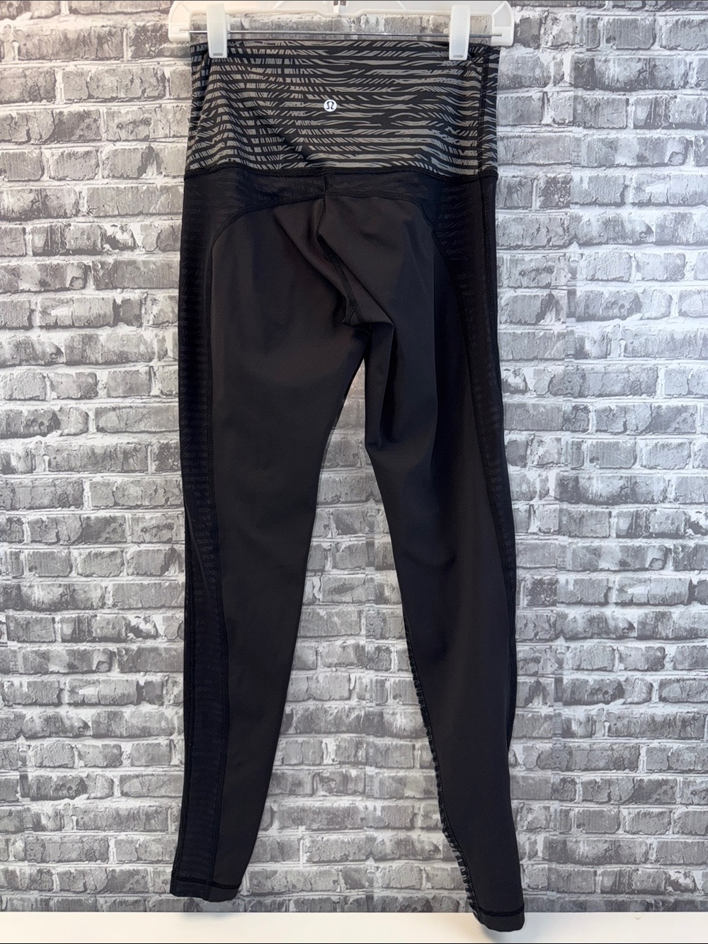 lululemon‎ athletica Women's Black High-Rise Leggings with Patterned Waistband